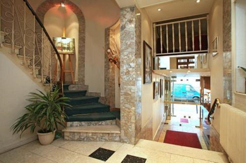 Hotel Lucien & Marinette Paris Dalaman gambar